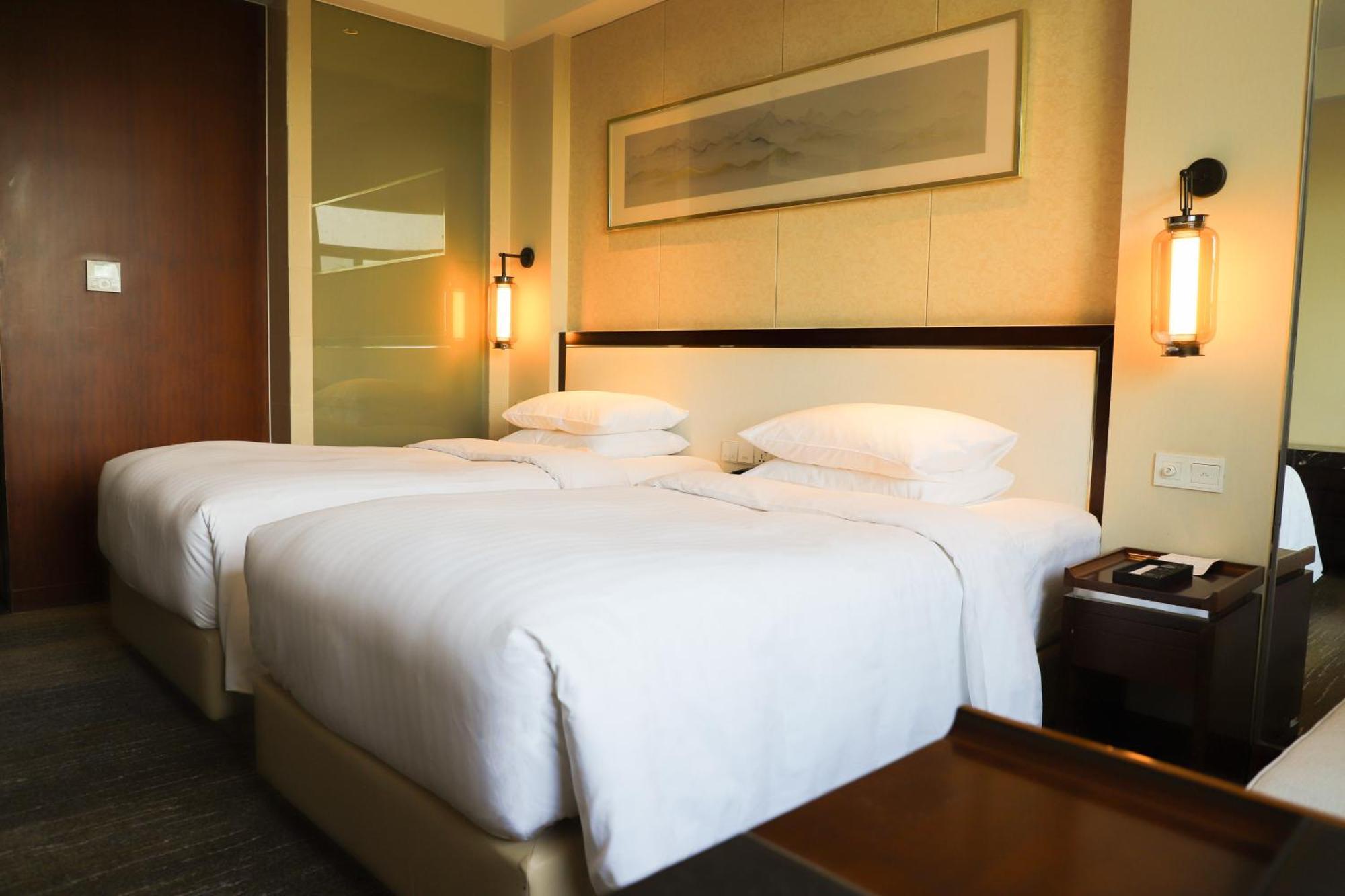 Courtyard By Marriott Wuxi Lihu Lake Exterior photo